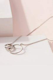 Simple O Rings Linked Short Necklace