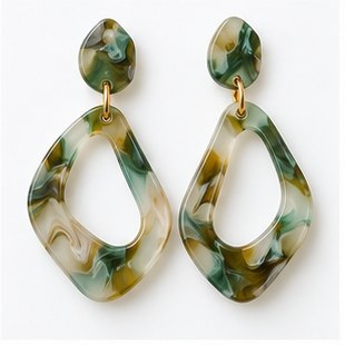 Dia Resin Earrings